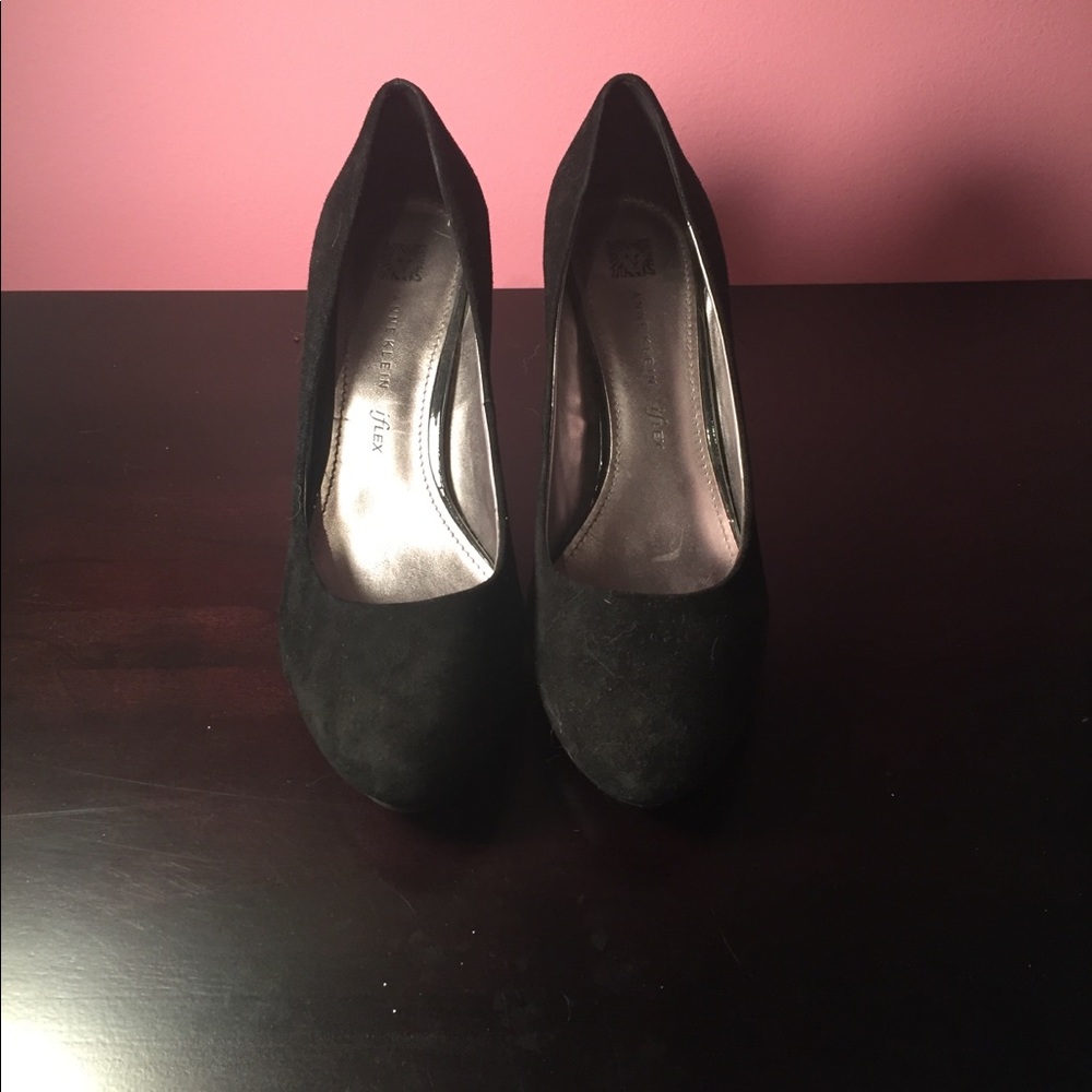 Black heels